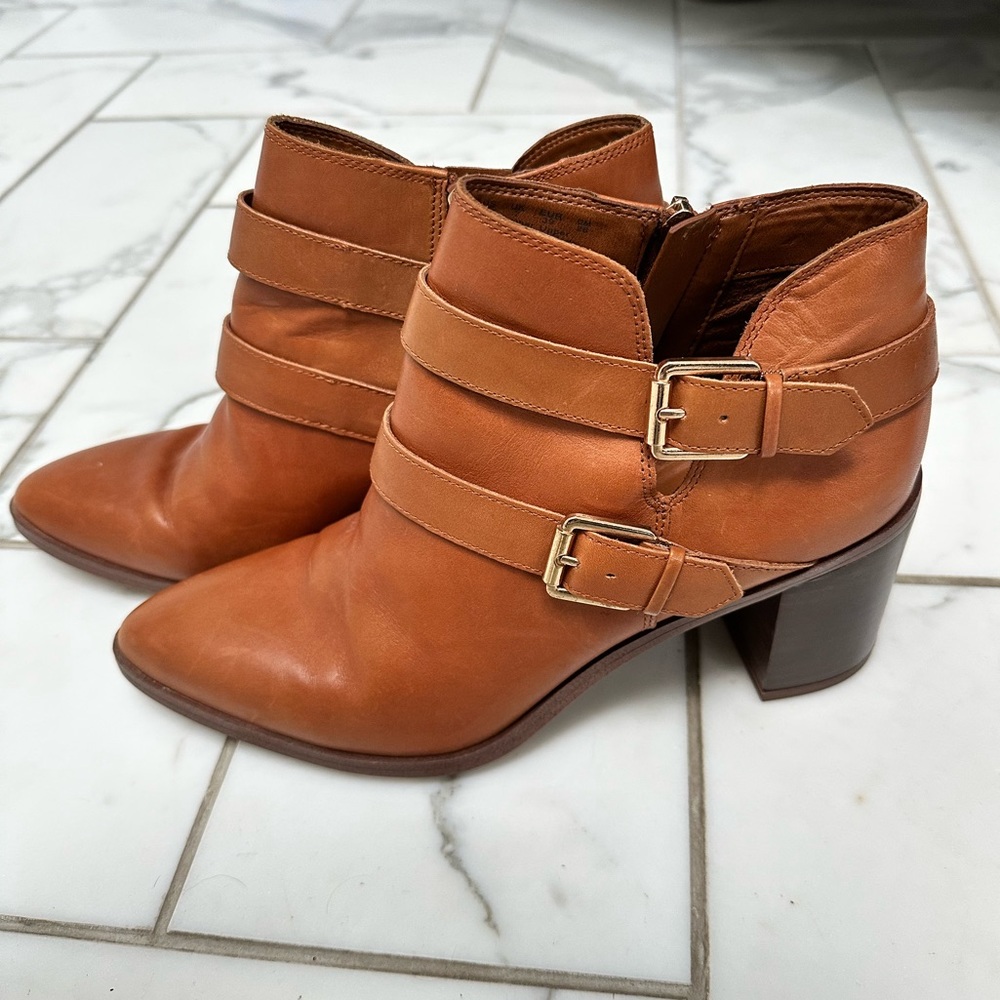 Franco Sarto Caramel Color Booties Gold Buckle & Zip 9M